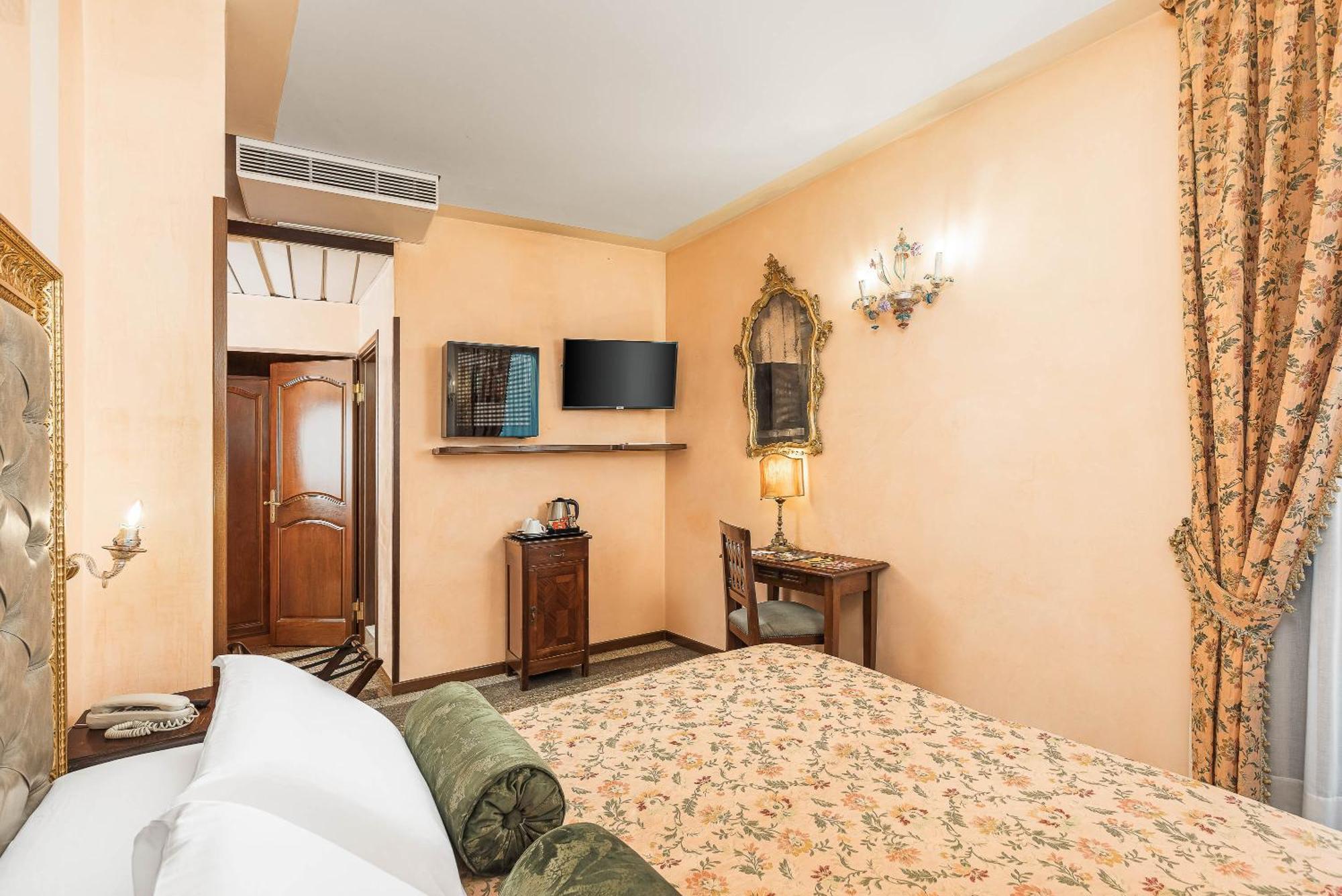 Hotel Marconi Venecia Exterior foto